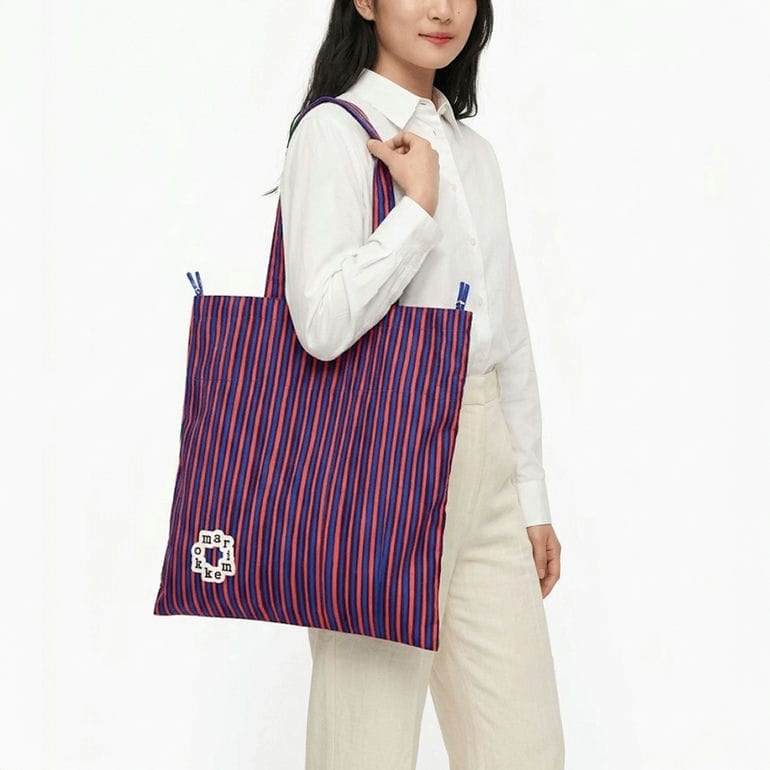 マリメッコ marimekko トートバッグ 買い物袋 ショルダートート Metka メトカ ピッコロ ブルー レッド ストライプ 95334 095334 887 A4サイズ収納可能 北欧雑貨 北欧デザイン
