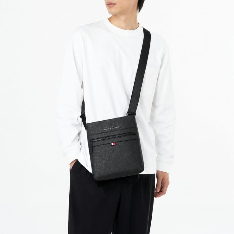 高品質ヨーロッパ輸入モデル トミーヒルフィガー TOMMY HILFIGER ショルダーバッグ メンズ ESSENTIAL PU CROSSOVER ブラック AM0AM09506 BDS BLACK
