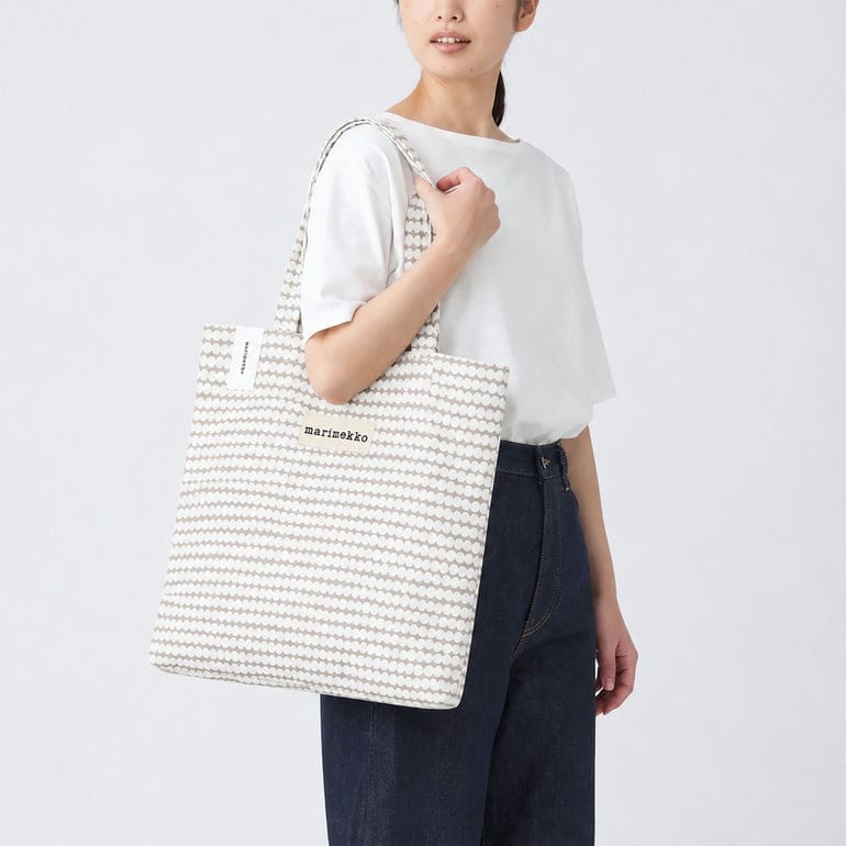 【名入れ可有料】マリメッコ marimekko トートバッグ ラシィマット グレー ホワイト ファブリック レディース 北欧雑貨 北欧デザイン ネコポス限定<br>【スペシャルラッピング660円(別売り)】