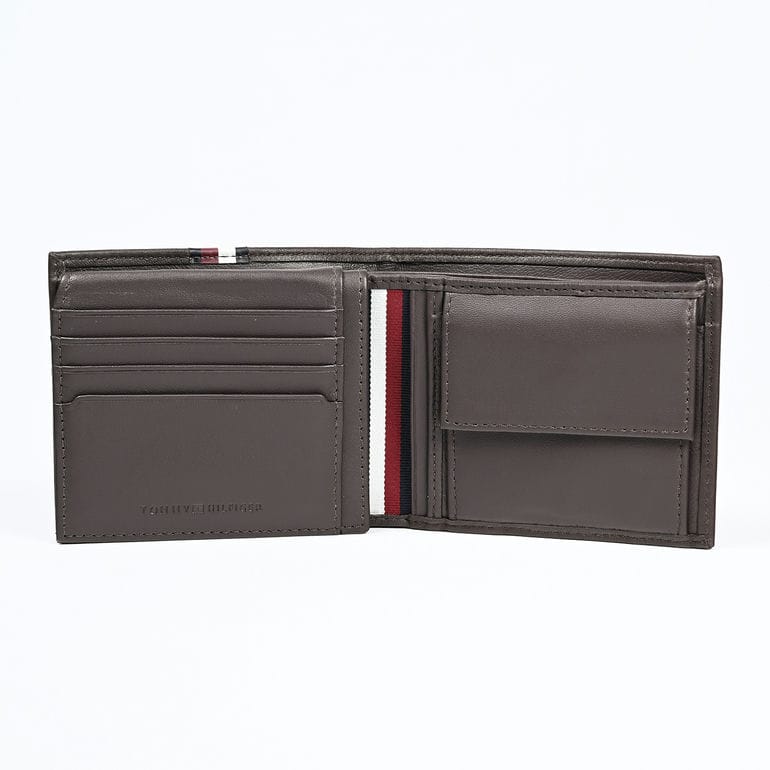 高品質ヨーロッパ輸入モデル トミーヒルフィガー 二つ折り財布 2023FALL メンズ ダークブラウン AM11598 GB6 COFFEE BEAN ウォレット 折りたたみ 名入れ可有料 工賃別売り 箔押し