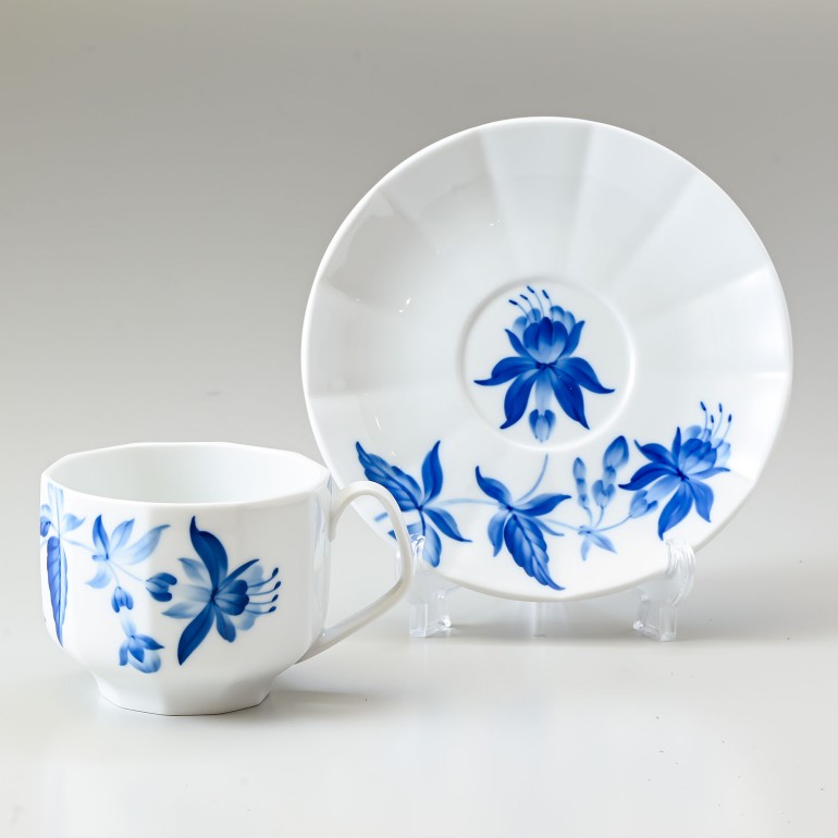 ロイヤルコペンハーゲン ブロムスト フクシア ティーカップ&ソーサー 220ml 1025330（2901604） 北欧食器 洋食器  カップアンドソーサー 【スペシャルラッピング660円(別売り)】