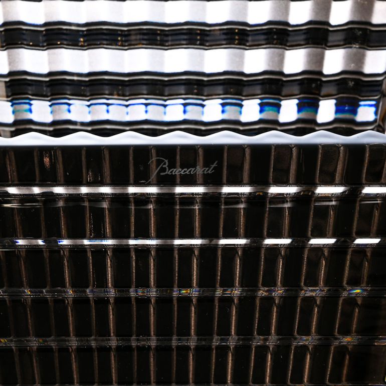 バカラ 名入れ対応 Baccarat ベース 花瓶 アイ EYE スクエア グレー L 30cm 2802306 【熨斗対応】 インテリア オブジェ 置物 洋食器　<br>【スペシャルラッピング1100円(別売り)】