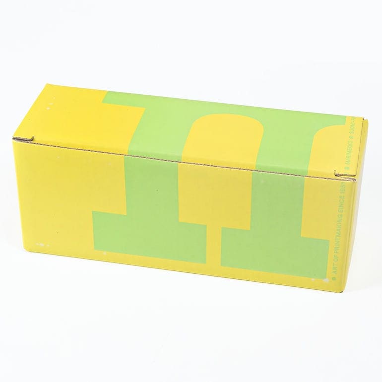 マリメッコ　2025年　新品　Mini ベース 3個セット Mini vase set of 3 Flower vase（フラワーベース）｜marimekko