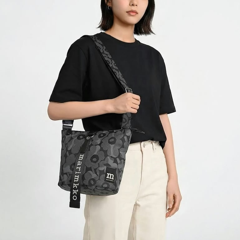 マリメッコ marimekko ショルダーバッグ クロスボディ キャリー オール