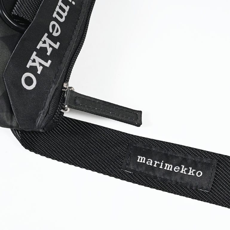 マリメッコ marimekko ショルダーバッグ スマホショルダー NEAT PHONE POCKET Unikko ウニッコ レディース ブラック 94124 094124 999 北欧雑貨 北欧デザイン