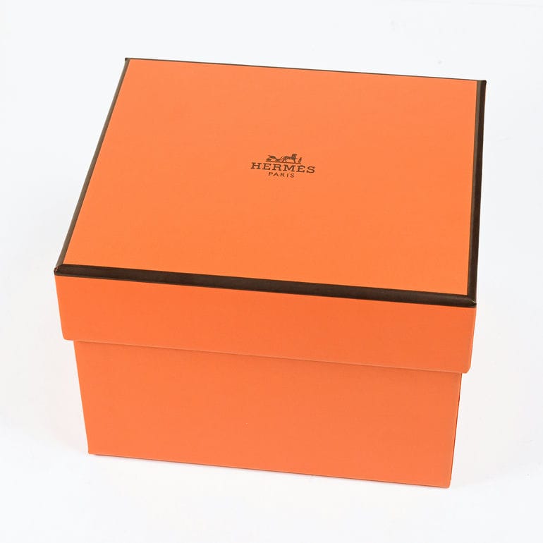 エルメス HERMES マグカップ NO2 300ml  トレサージュ エケストル Tressages  questres 馬具 飾り紐 57131P 057131P 洋食器 高級<br>【スペシャルラッピング660円(別売り)】