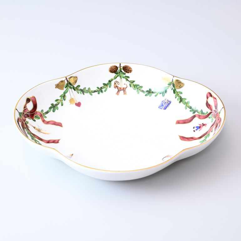 ロイヤルコペンハーゲン ROYAL COPENHAGEN スターフルーテッド ディーププレート 深皿 22cm×17.5cm 2503359 日本未発売 1017441 北欧食器 洋食器 名入れ可有料 【スペシャルラッピング660円(別売り)】