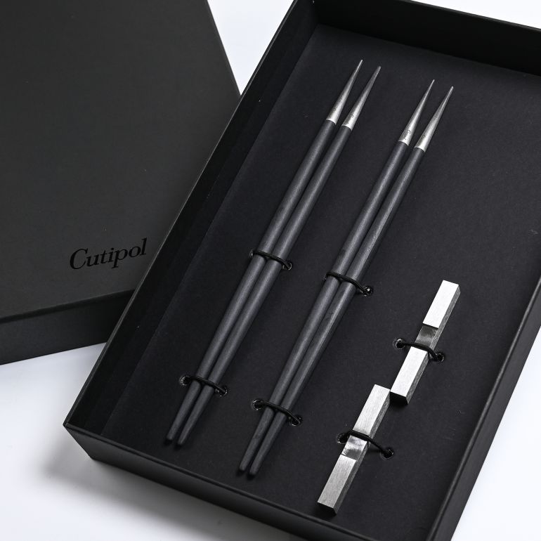 クチポール GOA ゴア ブラック 2膳セット 箸/箸置き 夫婦箸 チョップスティック 22cm GO29 洋食器【名入れ対応】【スペシャルラッピング660円(別売り)】