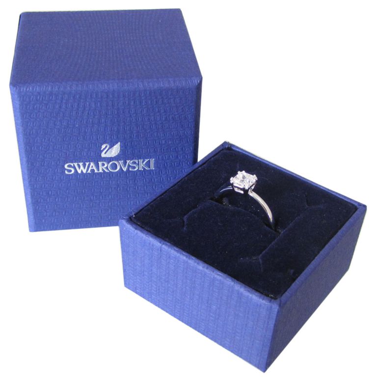 スワロフスキー SWAROVSKI リング レディース 指輪 11号 アトラクト ATTRACT シルバー 5402435 名入れ可有料<br>【スペシャルラッピング660円(別売り)】