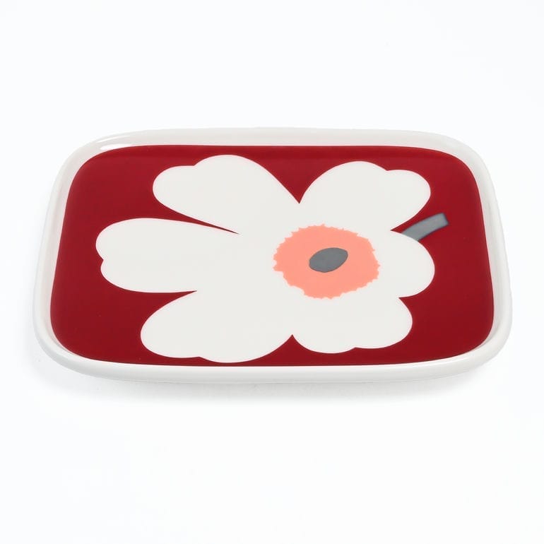 【名入れ可有料】マリメッコ marimekko プレート 15cm×12cm 60周年記念 ユーラ ウニッコ ダークチェリー 73591 073591 139 小皿 スモール 洋食器 北欧食器 北欧デザイン 【スペシャルラッピング660円(別売り)】