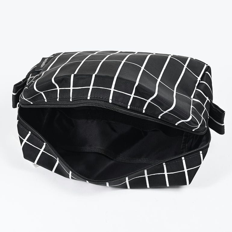 マリメッコ marimekko 小物入れ コスメポーチ 化粧ポーチ 旅行ポーチ ペンケース ピエ二 ティイリスキヴィ ブラック 70895 070895 910 北欧雑貨 北欧デザイン ネコポス限定 送料無料<br>【スペシャルラッピング660円(別売り)】