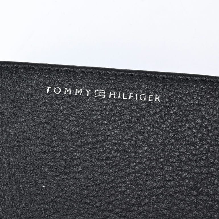 【名入れ可有料】高品質ヨーロッパ輸入モデル トミーヒルフィガー TOMMY HILFIGER 二つ折り財布 小銭入れ付 フラップタイプ CC FLAP AND COIN メンズ ブラック AM0AM13141 BDS BLACK ウォレット 折財布【スペシャルラッピング660円(別売り)】