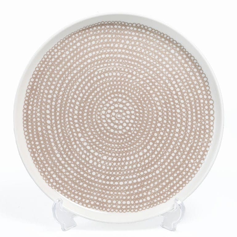 【名入れ可有料】マリメッコ marimekko プレート 25cm シイルトラプータルハ ベージュ 72637 072637 180 大皿 洋食器 テーブルウェア 北欧食器 北欧デザイン 【スペシャルラッピング660円(別売り)】
