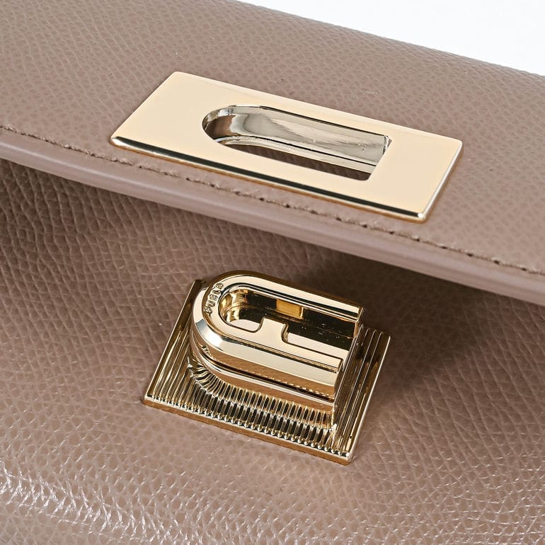 フルラ FURLA 三つ折り財布 小銭入れ付き 1927 Mサイズ