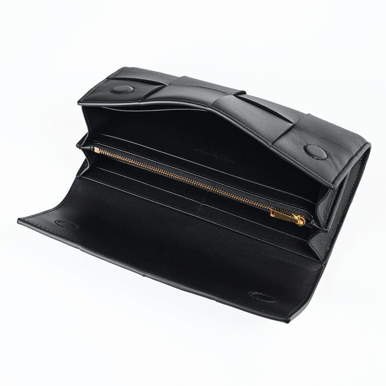 ボッテガヴェネタ マキシイントレチャート レザー フラップ 黒 長財布 C301 ボッテガヴェネタ BOTTEGA VENETA 長財布 小銭入れ付き フラップタイプ