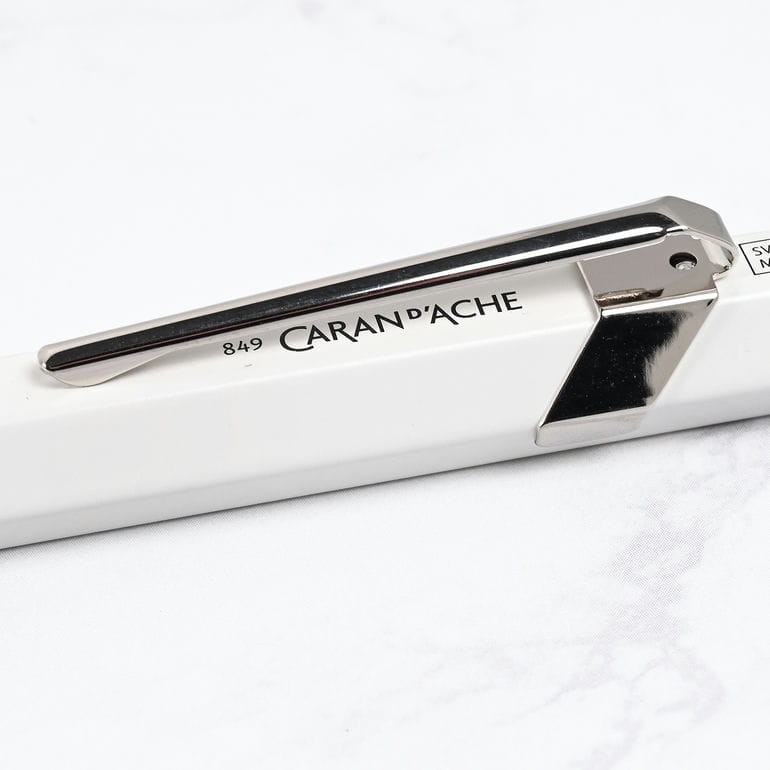 【名入れ無料】カランダッシュ CARAN DACHE ボールペン 849 ローラーボール ゲル 水性 マットホワイト NF0846 502 高級 筆記具<br>【スペシャルラッピング660円(別売り)】