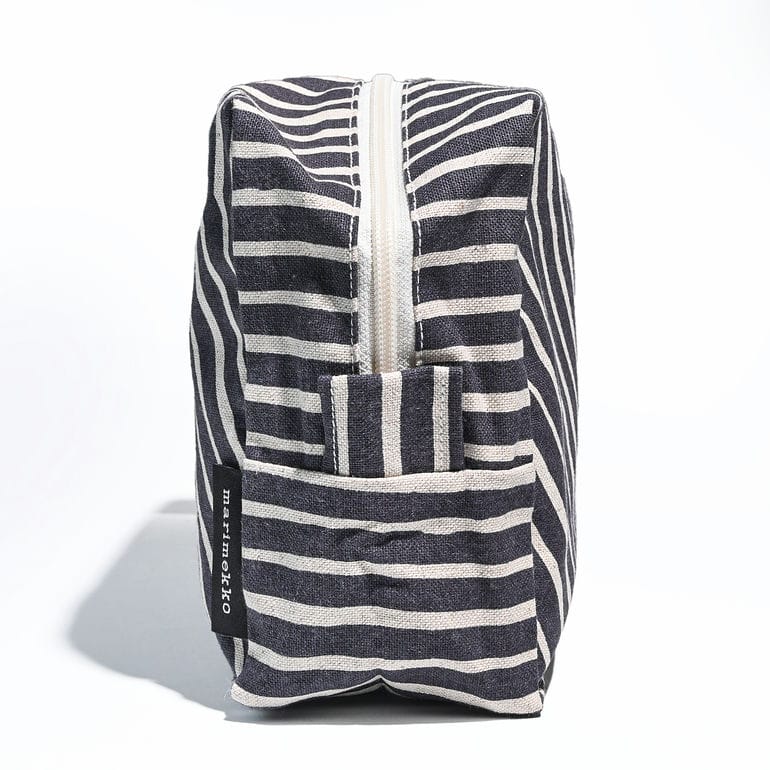 マリメッコ marimekko ポーチ コスメポーチ 化粧ポーチ KALASAASKI ブラック 73357 073357 890 ネコポス限定 送料無料<br>【スペシャルラッピング660円(別売り)】