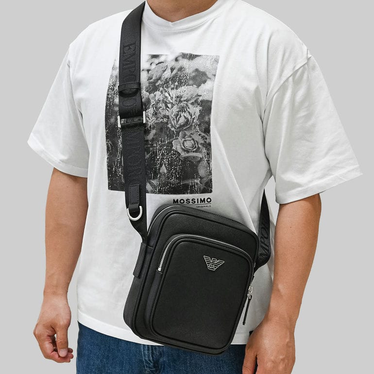 エンポリオ アルマーニ EMPORIO ARMANI ショルダーバッグ イーグルプレート メンズ ブラック Y4M387 Y138E 81072