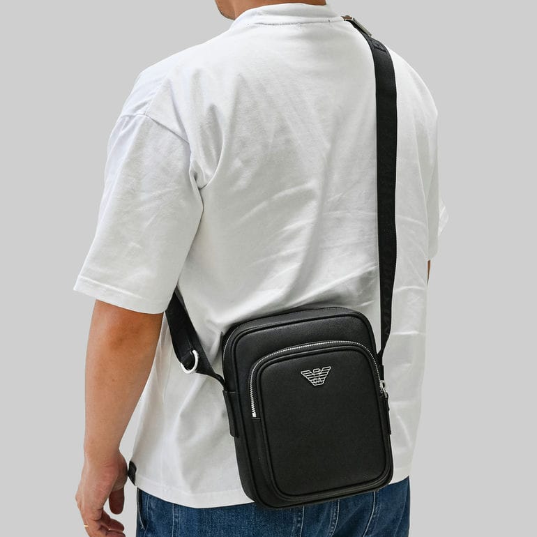 エンポリオ アルマーニ EMPORIO ARMANI ショルダーバッグ イーグルプレート メンズ ブラック Y4M387 Y138E 81072