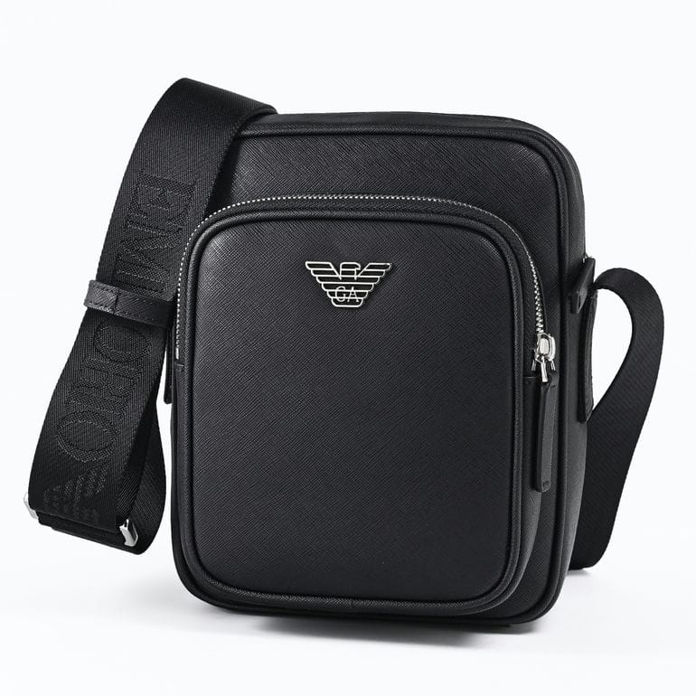 エンポリオ アルマーニ EMPORIO ARMANI ショルダーバッグ イーグルプレート メンズ ブラック Y4M387 Y138E 81072