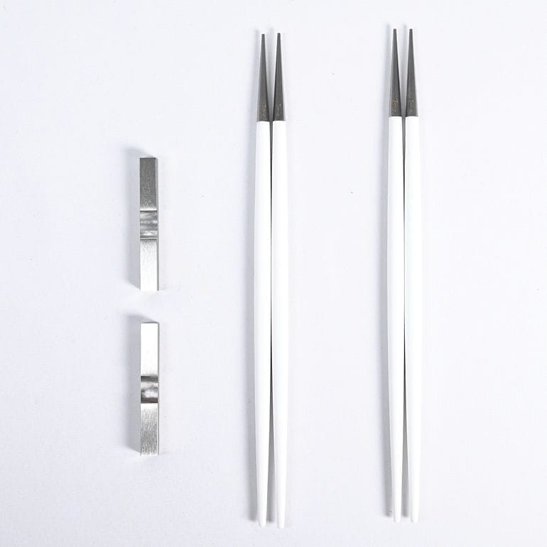 クチポール Cutipol GOA ゴア ホワイト 2膳セット 箸/箸置き 夫婦箸 チョップスティック 22cm GO29 W 洋食器【名入れ対応】【スペシャルラッピング660円(別売り)】