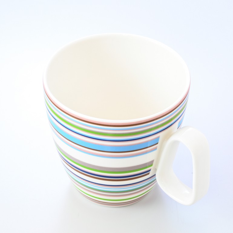 イッタラ iittala オリゴ 400ml マグカップ Origo ベージュ 1006325 北欧食器 洋食器 名入れ可有料【スペシャルラッピング660円(別売り)】