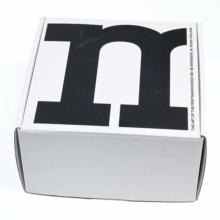 マリメッコ marimekko ペアセット マグカップ 250ml プレート 20cm ウニッコ ダークチェリー サーモンレッド 73702 073702 133 コップ 中皿 北欧 洋食器 北欧デザイン 【スペシャルラッピング1100円(別売り)】