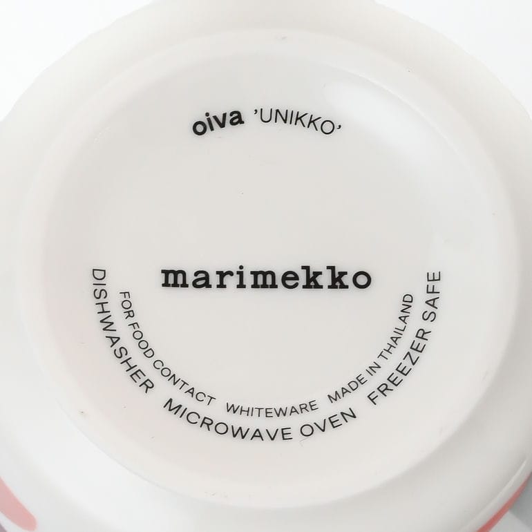 マリメッコ marimekko ペアセット マグカップ 250ml プレート 20cm ウニッコ ダークチェリー サーモンレッド 73702 073702 133 コップ 中皿 北欧 洋食器 北欧デザイン 【スペシャルラッピング1100円(別売り)】
