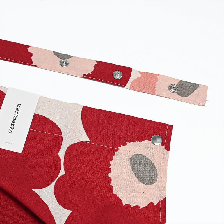 【刺しゅう名入れ可有料】マリメッコ marimekko エプロン ピエ二 ウニッコ ダークチェリー サーモンレッド 73411 073411 384 北欧雑貨 北欧デザイン 【スペシャルラッピング660円(別売り)】