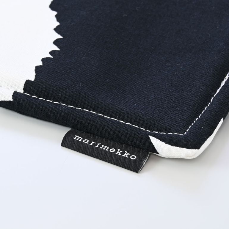 マリメッコ marimekko ポットホルダー 鍋敷き Pieni UNIKKO ウニッコ ブラック×ホワイト 071693 190  刺しゅう可有料 北欧雑貨 北欧デザイン ネコポス限定 送料無料