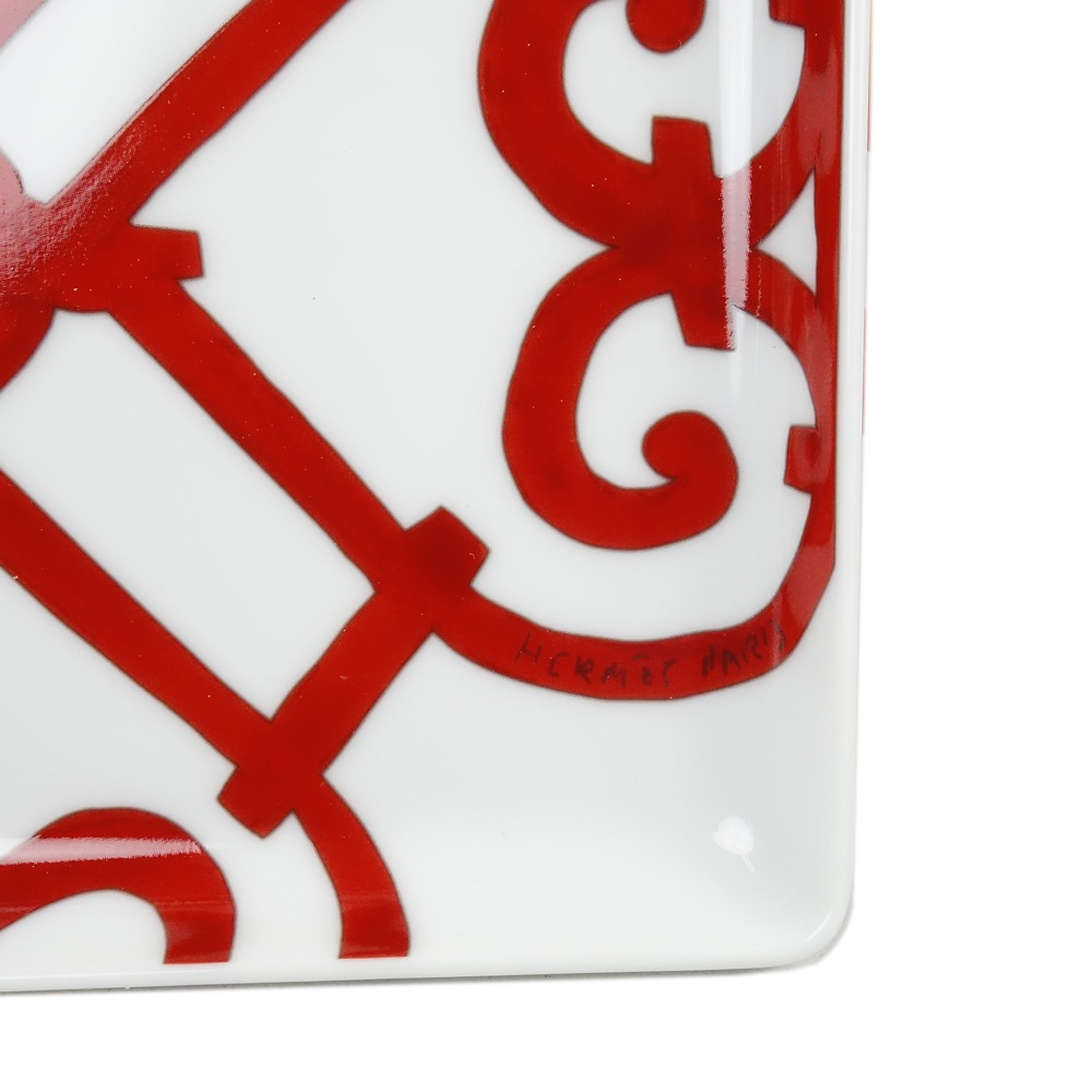 エルメス HERMES スクエアプレート 16cm×12cm 寿司 すしプレート ガダルキヴィール レッド 011089p 小皿 洋食器 名入れ可有料  【スペシャルラッピング660円(別売り)】