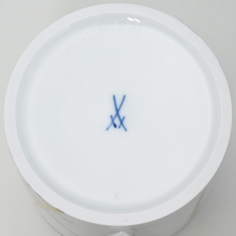 【名入れ可有料】マイセン マグコレクション 剣マーク コレクション 双剣 マグカップ ゴールド 310ml Meissen 77A042-55810-1 洋食器 【ドイツ本国の紙袋別売り】【スペシャルラッピング660円(別売り)】