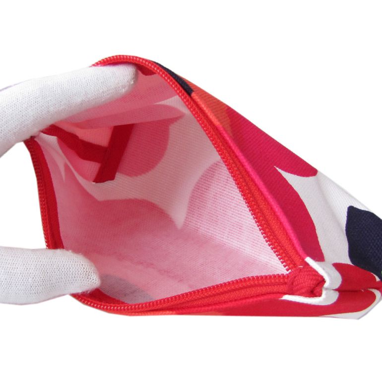 マリメッコ marimekko ポーチ コスメティックポーチ 旅行ポーチ ウニッコ レッド 043445 001 (47200-001) 刺しゅう可有料 北欧雑貨 北欧デザイン