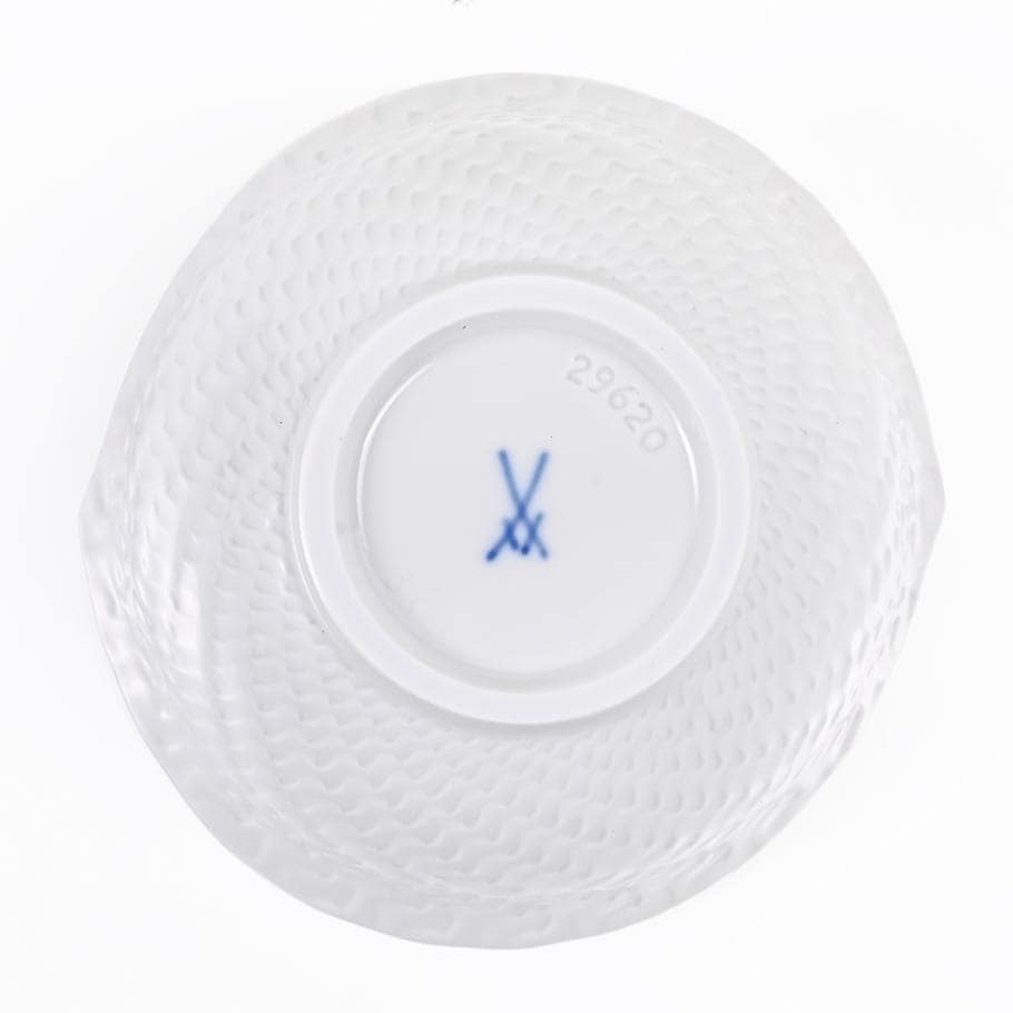 マイセン 波の戯れ ホワイト スモールカップ 8.5cm 白 湯呑み 120ml Meissen 000001-29620-1 洋食器 【ドイツ本国のBOX・ドイツ本国の紙袋別売り】【スペシャルラッピング660円(別売り)】