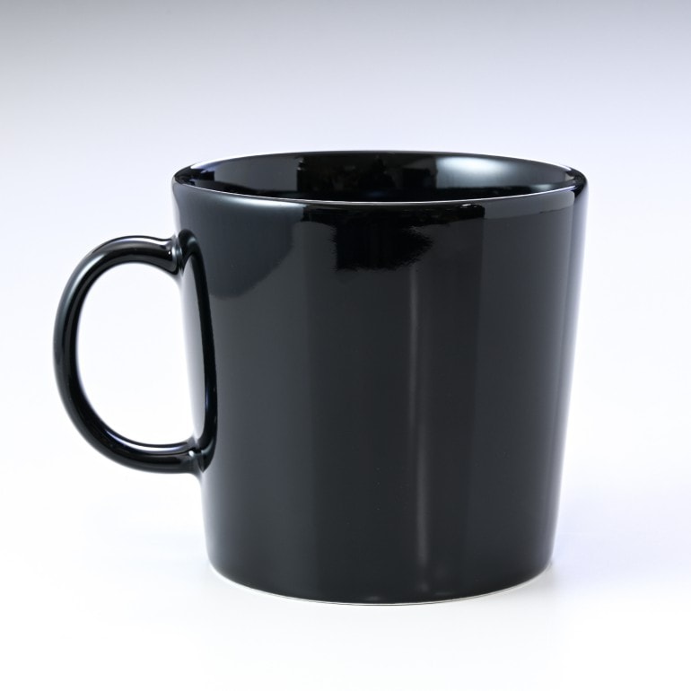 イッタラ iittala ティーマ 400ml マグカップ Teema ブラック 1005517 北欧食器 洋食器【スペシャルラッピング660円(別売り)】