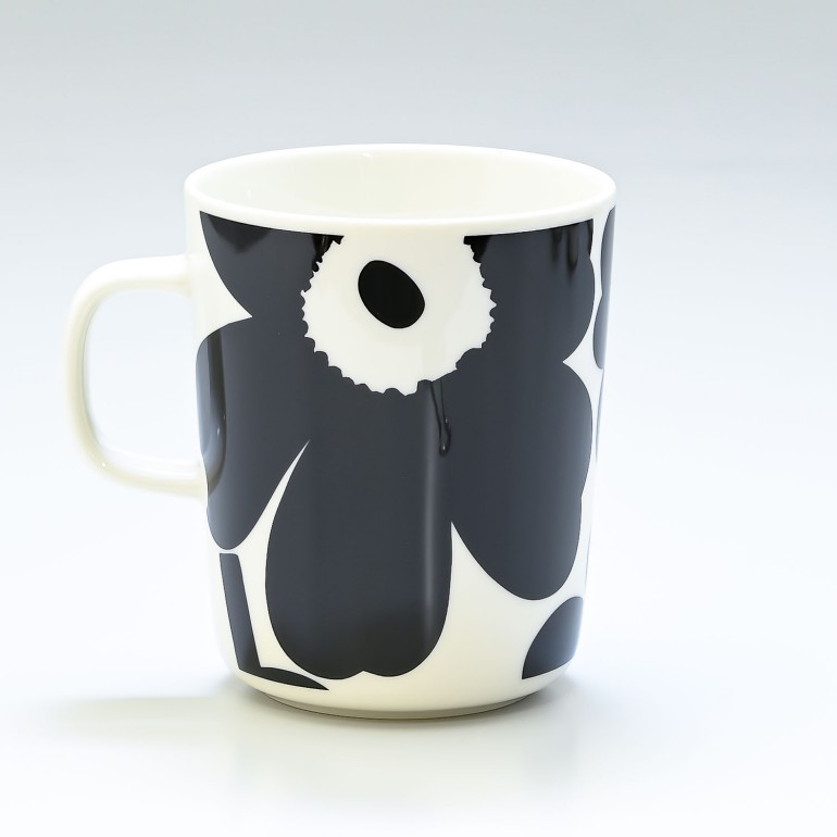 【名入れ可有料】マリメッコ marimekko マグカップ コップ 250ml 食器 UNIKKO ウニッコ ブラック×ホワイト 070741 190 北欧食器 洋食器【スペシャルラッピング660円(別売り)】