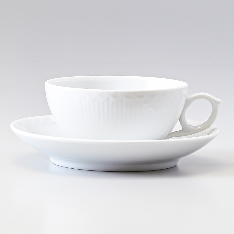  ロイヤルコペンハーゲン ホワイトフルーテッド ホワイトフルーテッド ハーフレース ハイハンドルカップ&ソーサー