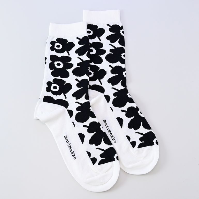 マリメッコ marimekko レディース ソックス 靴下 くつ下 花柄 ウニッコ ヒエタ UNIKKO HIENO ブラック×ホワイト 全2サイズ 090595 019 北欧雑貨 北欧デザイン【スペシャルラッピング660円(別売り)】