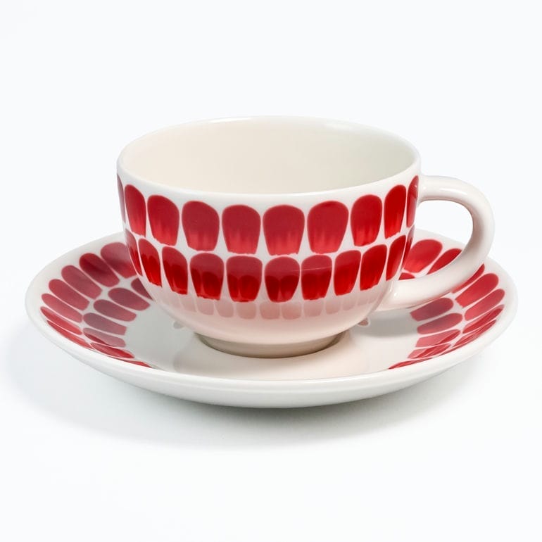アラビア ARABIA ティーカップ&ソーサー 260ml 17cm プレート 24h トゥオキオ Tuokio レッド 1073609 洋食器 北欧 雑貨 キッチン フィンランド 陶器 カップアンドソーサー 【スペシャルラッピング1100円(別売り)】