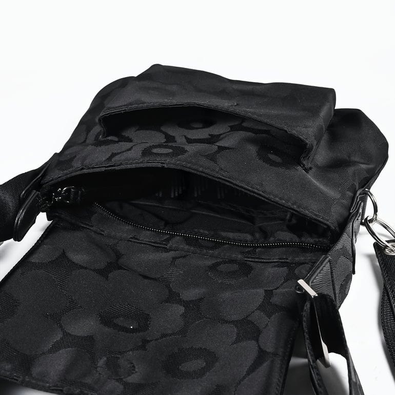 マリメッコ marimekko ショルダーバッグ ミニ メッセンジャーバッグ Unikko ウニッコ レディース ブラック 92803 092803 999 北欧雑貨 北欧デザイン