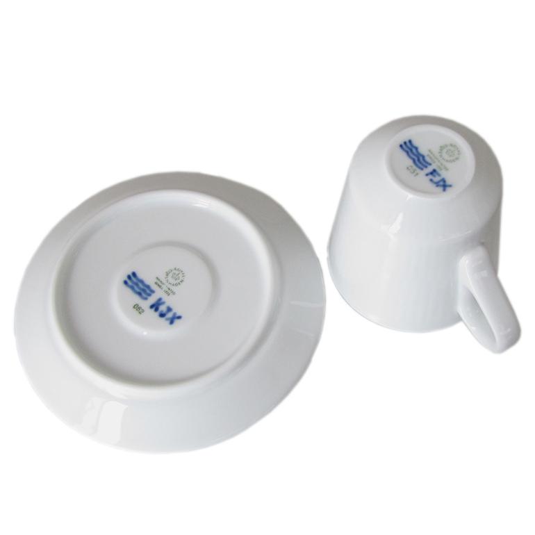 ロイヤルコペンハーゲン ブルーフルーテッド メガ コーヒーカップ&ソーサー 100ml モカカップ エスプレッソカップ 2381050  1016875 北欧食器 洋食器 名入れ可有料  カップアンドソーサー 【スペシャルラッピング660円(別売り)】