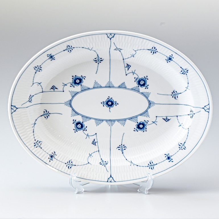 ロイヤルコペンハーゲン ROYAL COPENHAGEN ブルーフルーテッド プレイン オーバルディッシュ パスタプレート 36.5cm 1101375 1017186 北欧食器 洋食器 【スペシャルラッピング1100円(別売り)】