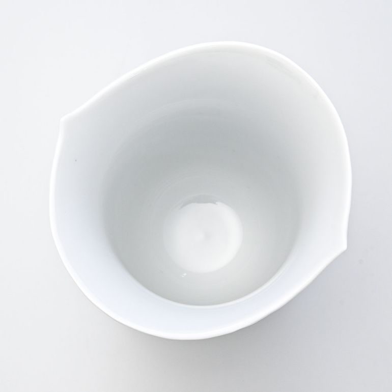 マイセン 波の戯れ ホワイト タンブラー 250ml Meissen 000001-55404-1 洋食器 【ドイツ本国のBOX・ドイツ本国の紙袋別売り】【スペシャルラッピング660円(別売り)】