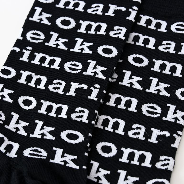 マリメッコ marimekko レディース ソックス 靴下 くつ下 花柄 サッラ ロゴ SALLA LOGO ブラック×ホワイト 全2サイズ 090598 901 北欧雑貨 北欧デザイン【スペシャルラッピング660円(別売り)】