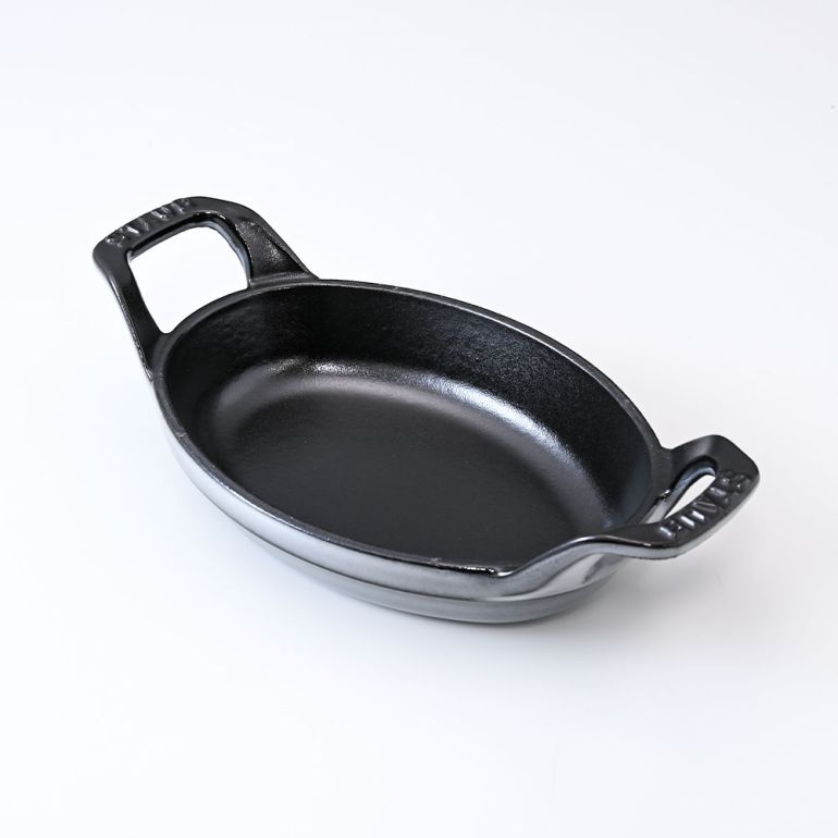 ストウブ staub フライパン オーバル 15cm スタッカブルディッシュ 鋳物 ホーロー 調理器具 グレー 1301318 (40509-545-0) 洋食器 【スペシャルラッピング1100円(別売り)】