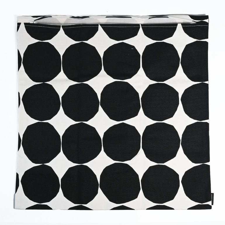 マリメッコ Pienet kivet クッションカバー ドット 水玉 新品 マリメッコ marimekko クッションカバー 50×50cm ピエネット Kivet