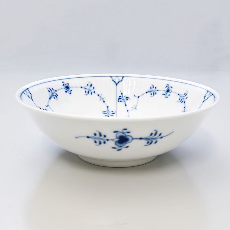 あなたはどう使う？ロイヤルコペンハーゲンの便利で素敵なボウルたち