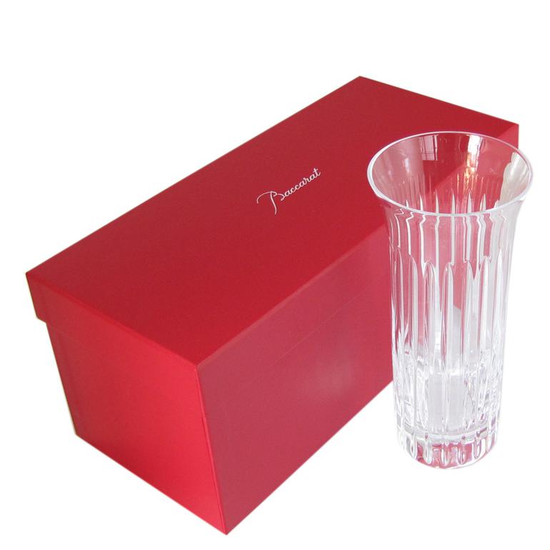 バカラ ベース 花瓶 フローラ FLORA ベースビゾー 18cm 2613138 【熨斗対応】 インテリア オブジェ 置物 洋食器 <br>【スペシャルラッピング660円(別売り)】