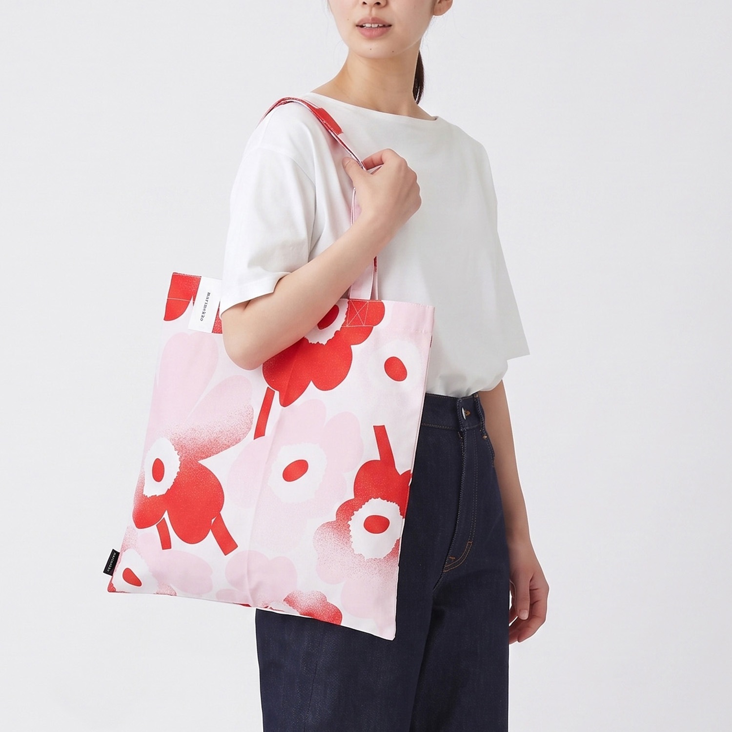 【刺しゅう名入れ可有料】マリメッコ marimekko トートバッグ Pieni Unikko ピエ二 ウニッコ ファブリック レディース ピンク 73820 073820 133 北欧 北欧雑貨 北欧デザイン 送料無料<br>【スペシャルラッピング660円(別売り)】