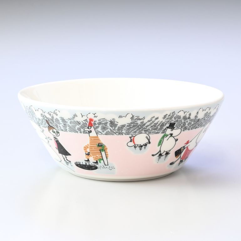 アラビア ARABIA ボウル 2022年冬限定 絵皿 深皿 15cm ウィンターワンダーズ ムーミンコレクション 1064309 北欧食器 洋食器 名入れ可有料【スペシャルラッピング660円(別売り)】